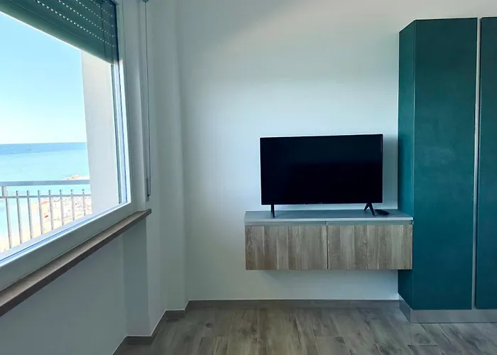 P022 - Porto Recanati, Nuovissimo Bilocale Fronte Mare Appartement *