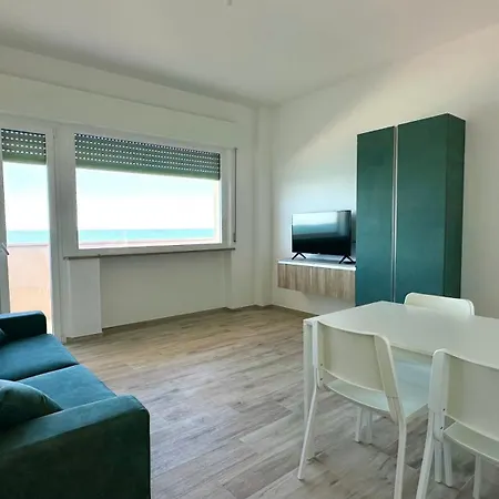 P022 - Porto Recanati, Nuovissimo Bilocale Fronte Mare Apartament